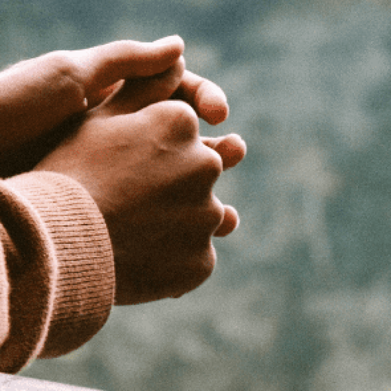 Close up of man's chapped hands