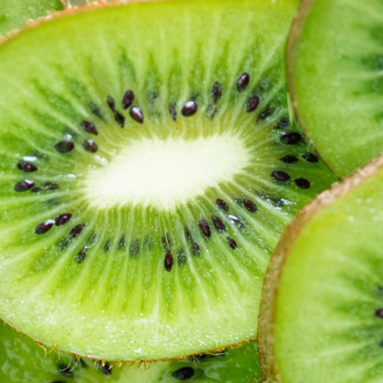 Kiwi slices